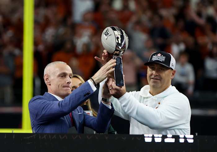 Texas head coach Steve Sarkisian 